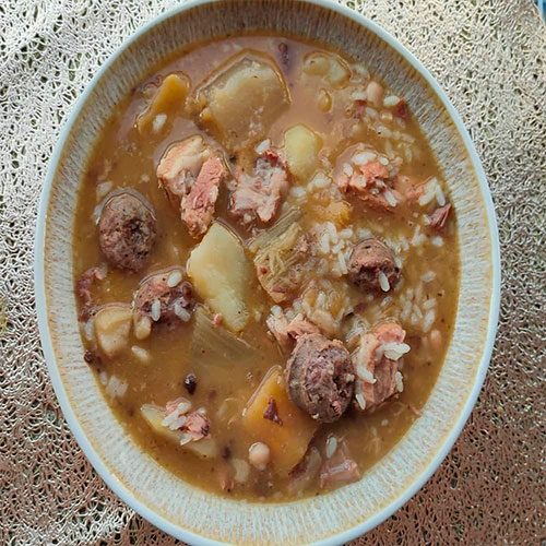 Ricetta dell'Ascensione: Pentola di riso con fesols e Naps