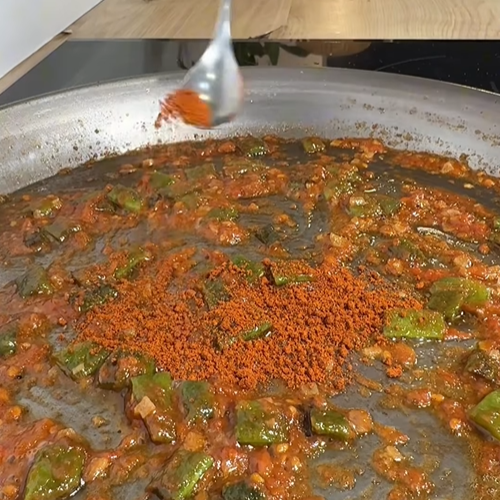 6.- Ridurre il pomodoro