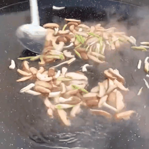 1.- Friggere le tagliatelle