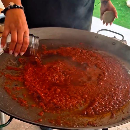 5.- Grattugiare i pomodori