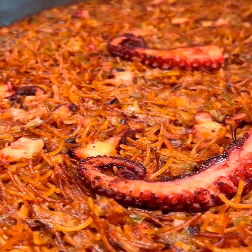 Ricetta di _comeydisfruta_: Fideua di polpo e porri