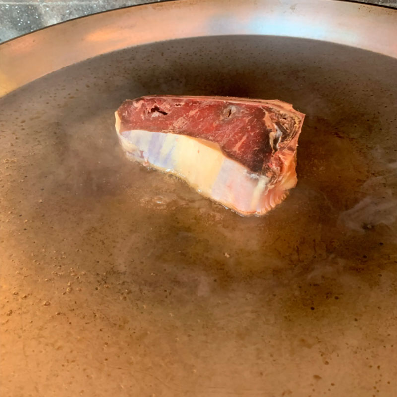 2.- Segnare la bistecca a piacere