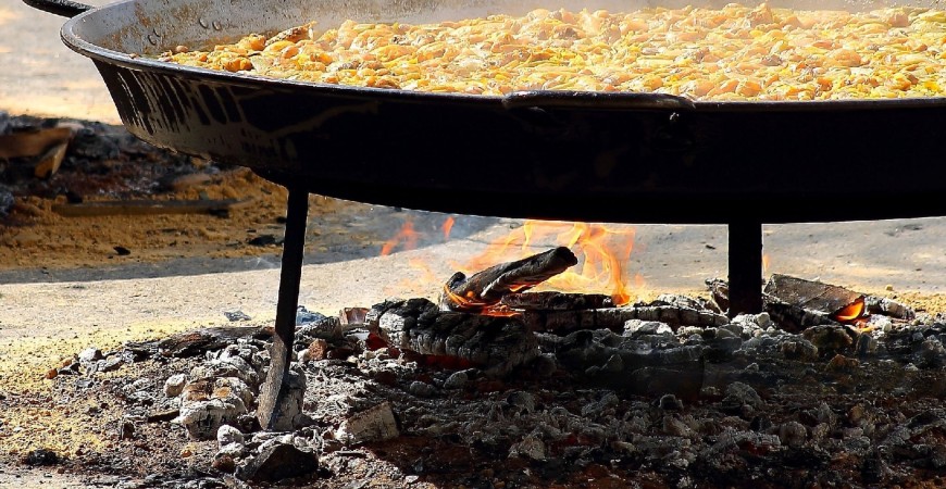 Tipi di fuoco per la paella