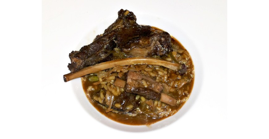 Ricetta @pedro_ponce: Riso con cinghiale, scarola e asparagi selvatici