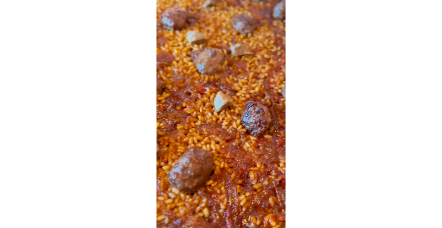 Ricetta di @joaquin.gm: riso ai fichi con cipolla caramellata e foie gras
