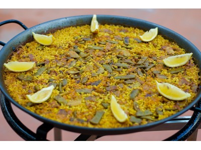 10 consigli su come decorare una paella e presentarla in modo spettacolare