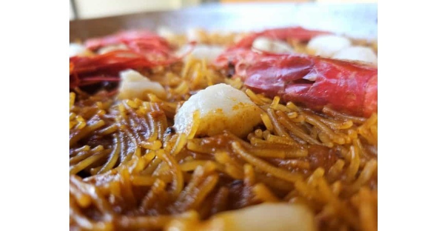 Ricetta di @originalpaella: Carabineri e fideua di rana pescatrice
